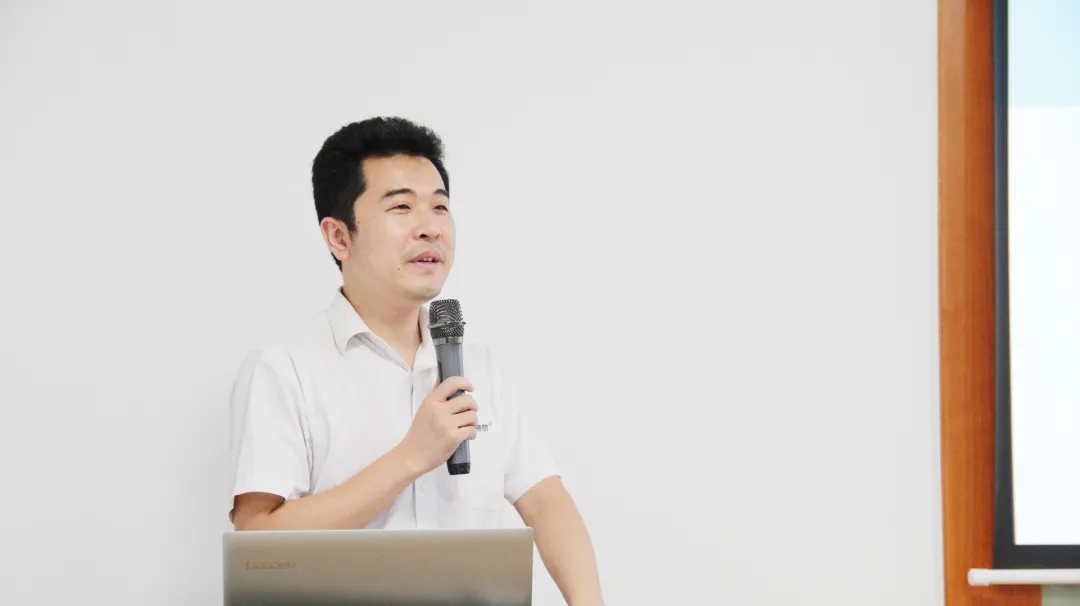 1632276463995358.jpg 640.webp (2).jpg