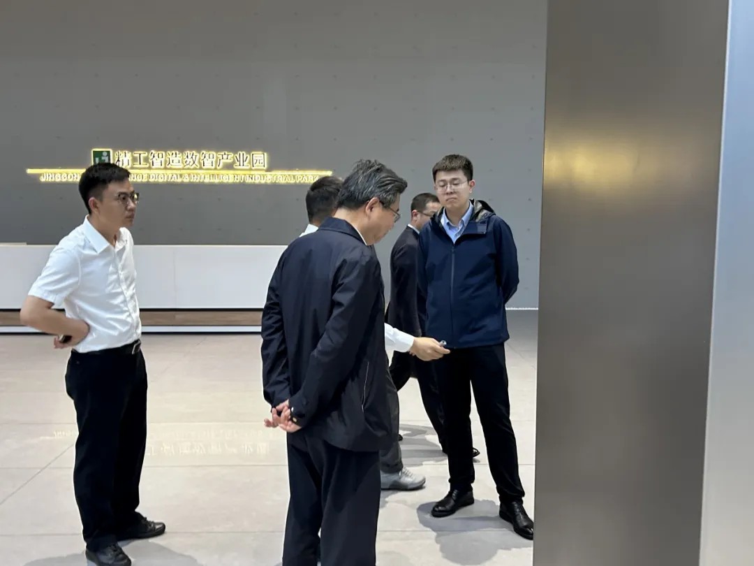 1714440486529275.jpg 640 (7).jpg